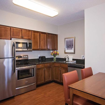 Residence Inn Rochester Mayo Clinic Area Экстерьер фото