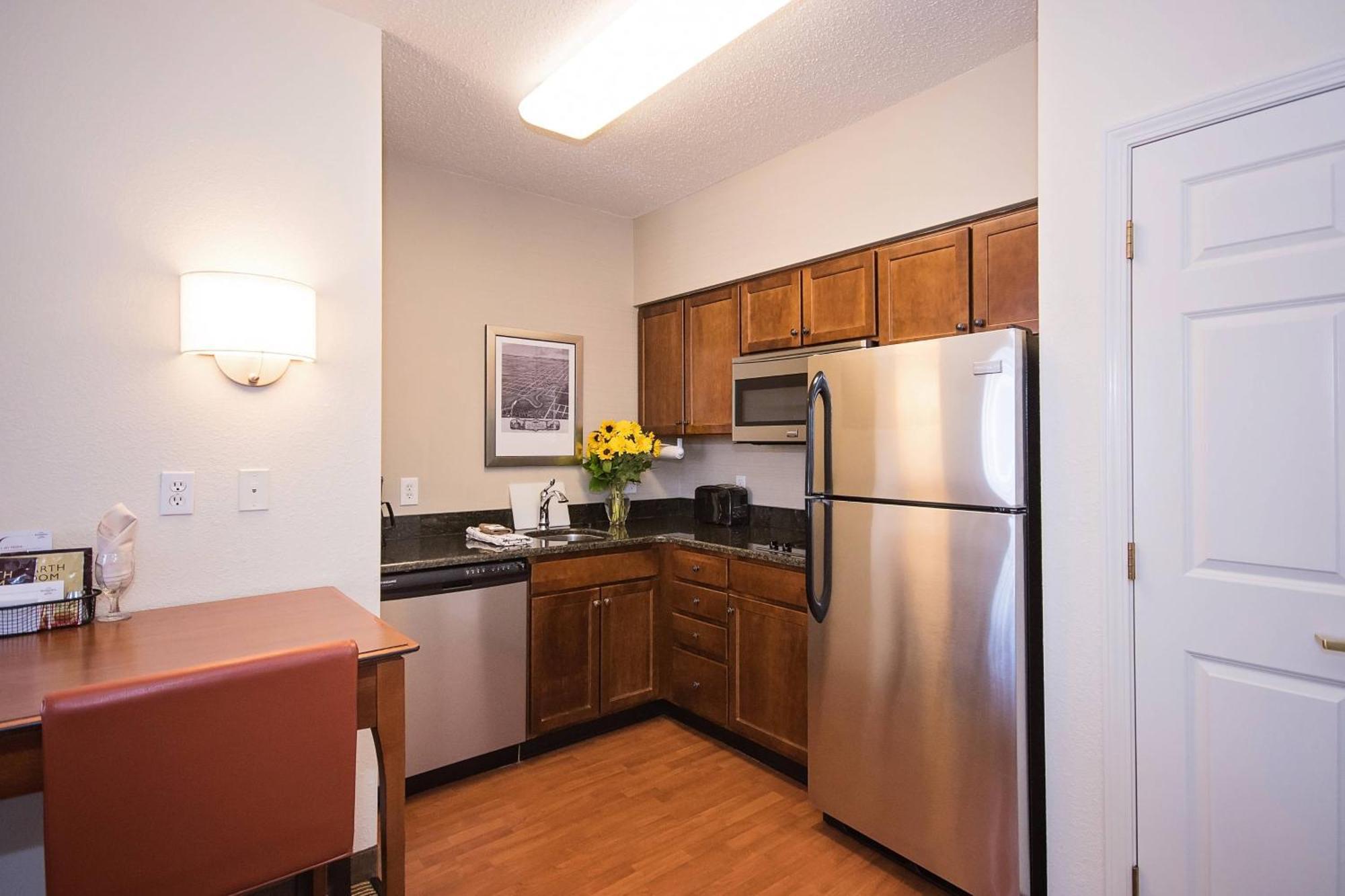 Residence Inn Rochester Mayo Clinic Area Экстерьер фото