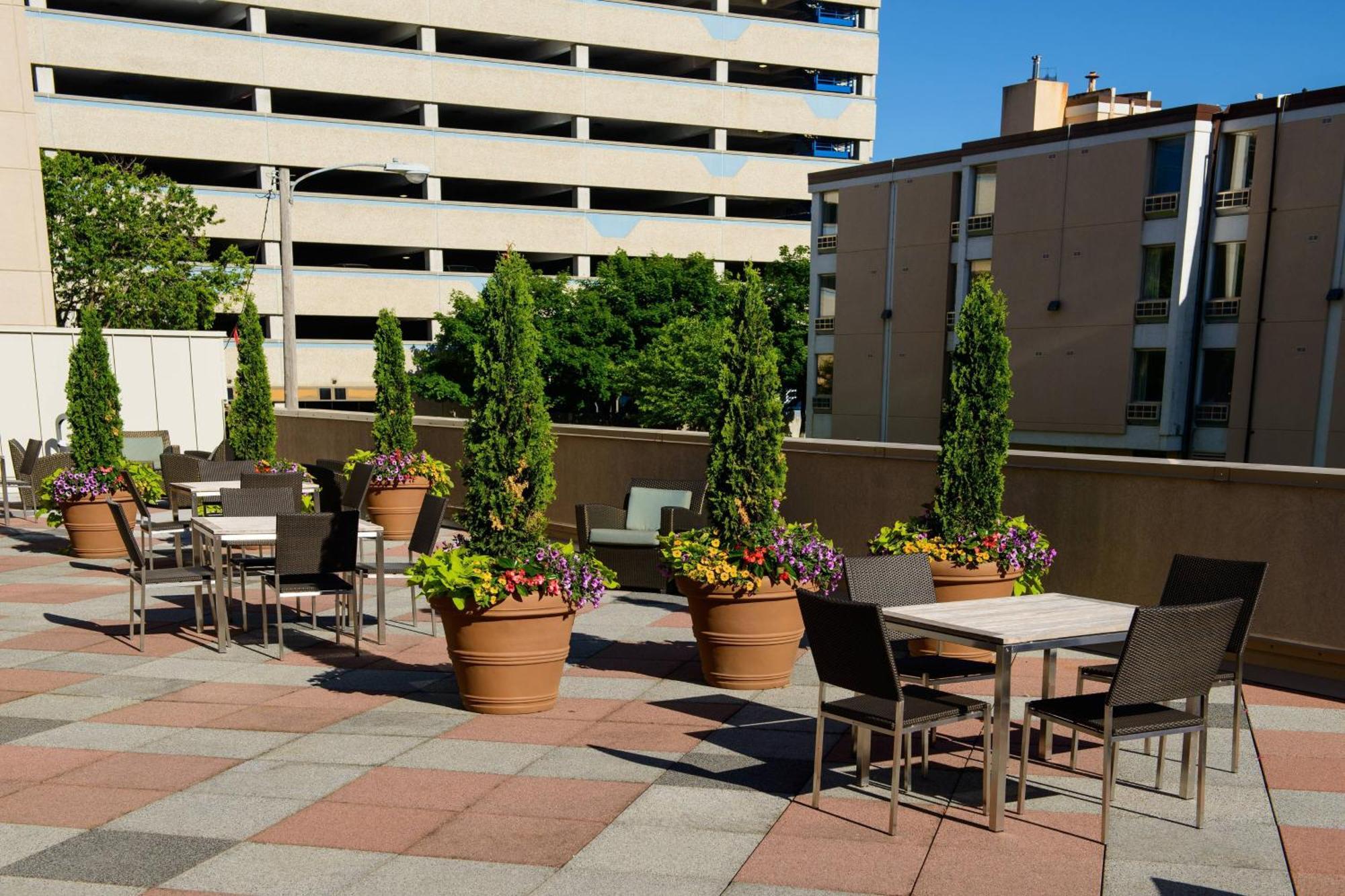 Residence Inn Rochester Mayo Clinic Area Экстерьер фото