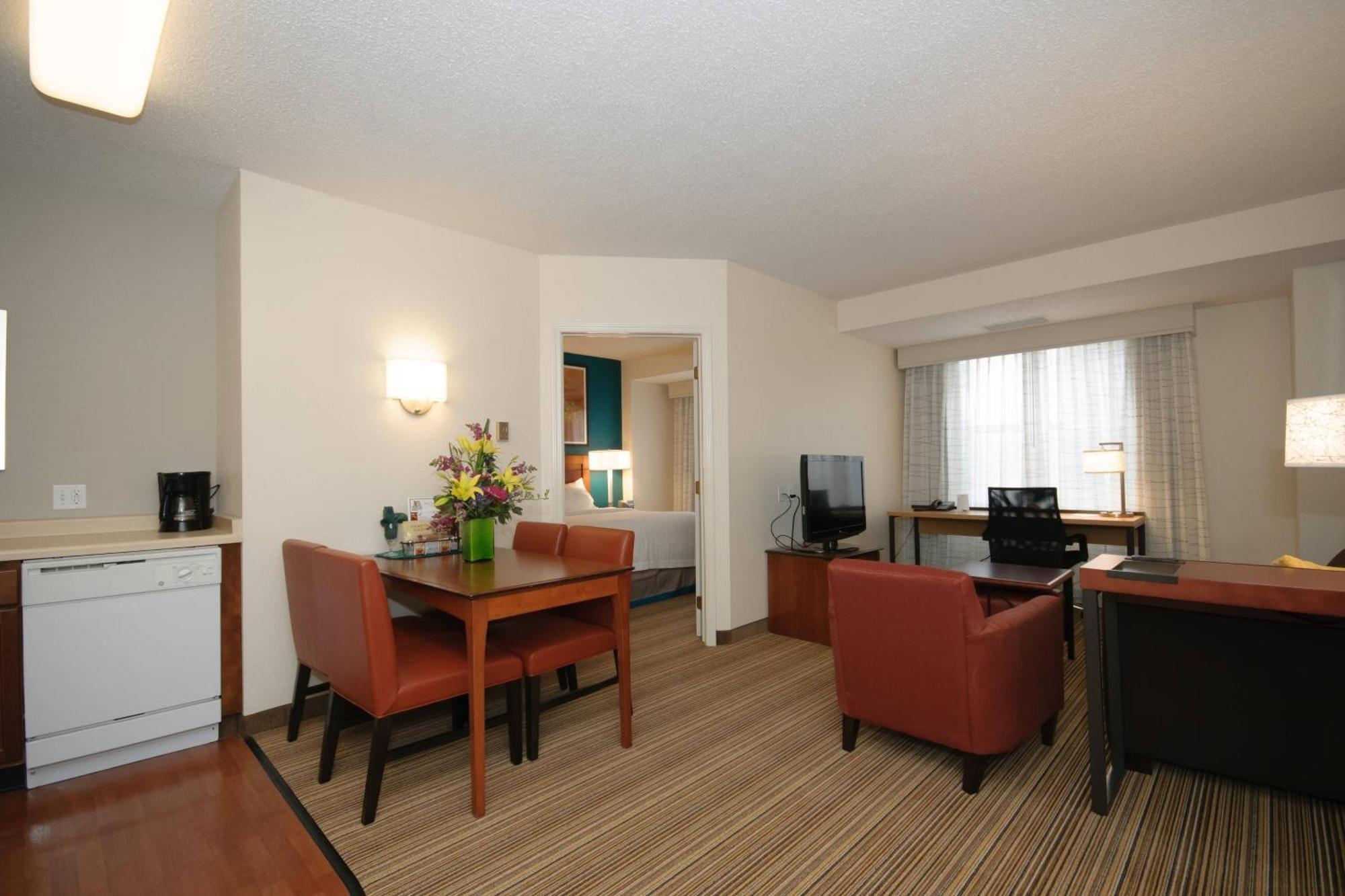 Residence Inn Rochester Mayo Clinic Area Экстерьер фото